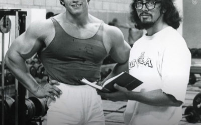 Schwarzenegger começou a fumar maconha com o comediante Tommy Chong
