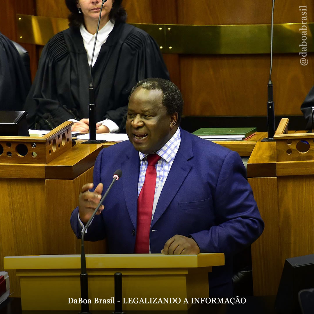 África do Sul: Ministro das Finanças pede regulamentação total da maconha