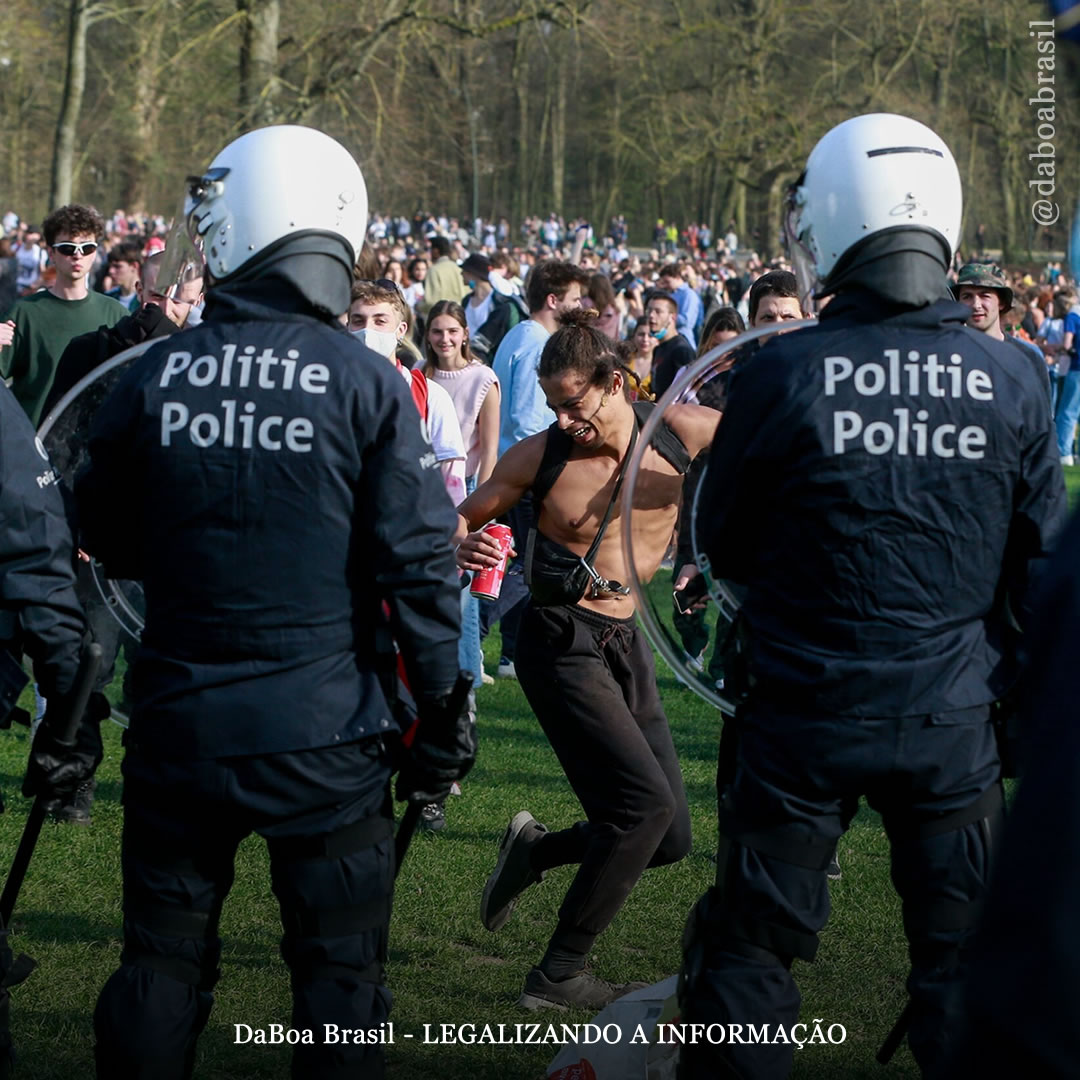 Presença da polícia em festivais favorece overdoses, diz estudo