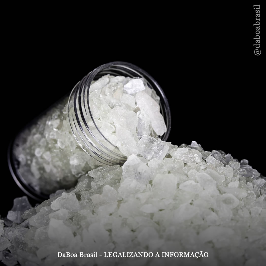 MDMA estimula aumento “robusto” na conectividade e interação interpessoal mais significativa, diz estudo