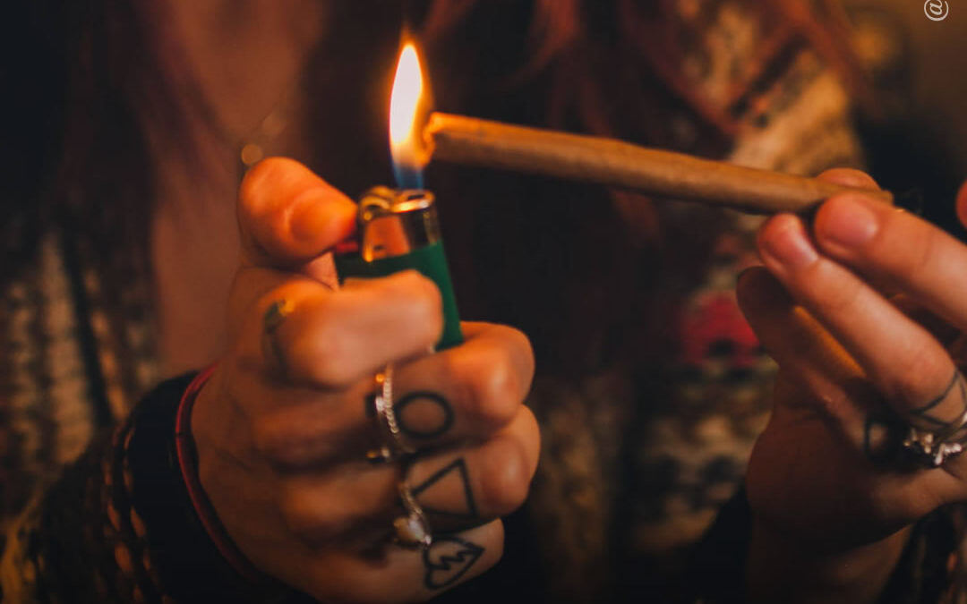 A maconha pode ajudar a tratar o transtorno orgásmico feminino, conclui estudo