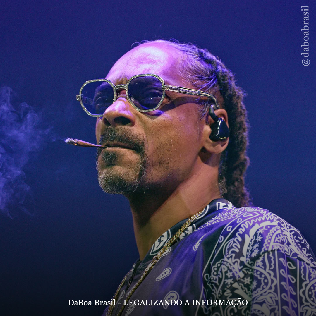 Snoop Dogg confirma que tem um funcionário que garante que as pessoas com quem ele fuma maconha não fiquem muito chapadas