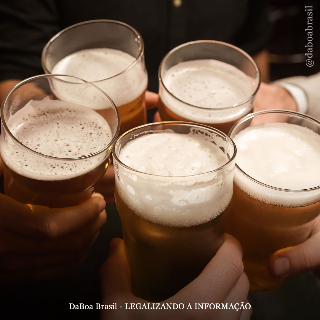 O consumo de álcool mata 12 pessoas por hora no Brasil e custa R$ 18 bilhões por ano ao país, diz estudo