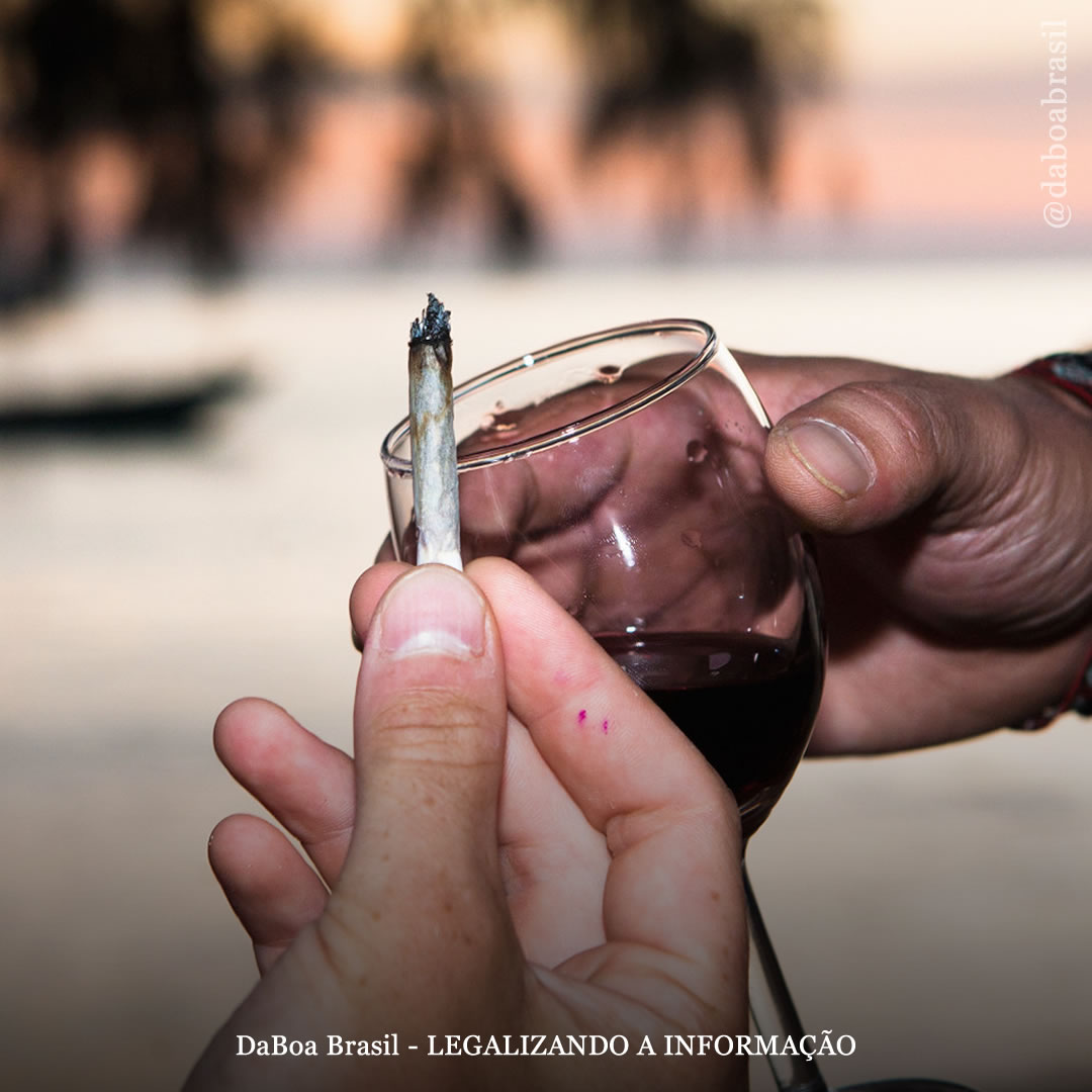 O álcool representa maiores riscos à saúde do que a maconha, mostra pesquisa