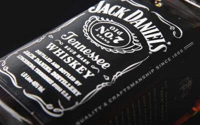Legalização da maconha está colocando “pressão” na indústria de bebidas alcoólicas, diz CEO da empresa controladora do Jack Daniel’s em meio a perdas de lucro